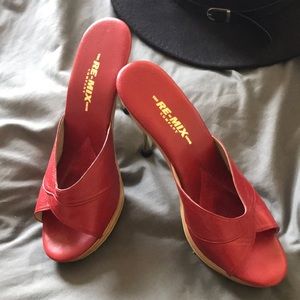 Polly pumps from Remix